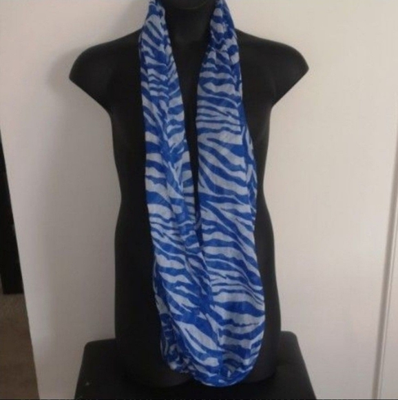 Infinity Scarf - Picture 2 of 2